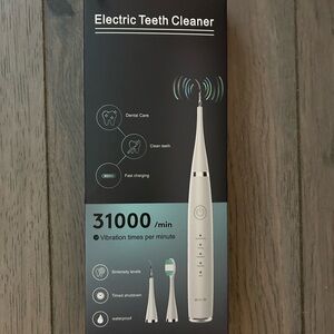 Electric Teeth Cleaner - Silver
